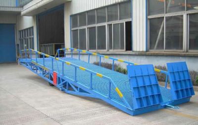 登車(chē)橋